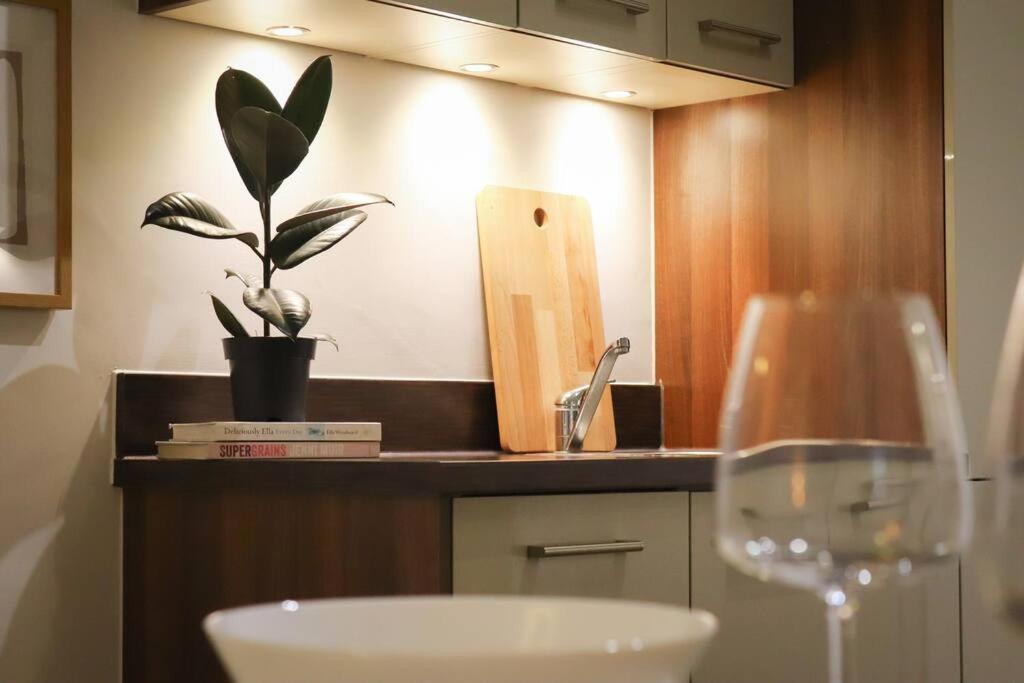 Luxurious Fully Equipped Cowley 1 Bed Apartment With Free Parking Oxford Ngoại thất bức ảnh